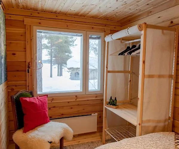 Hirsi - The White Blue Wilderness Chalet *